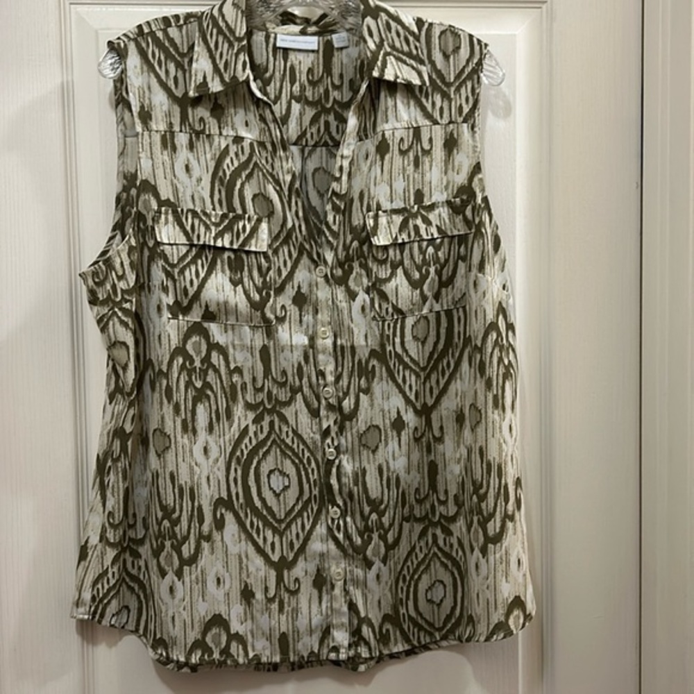 New York & Company sleeveless top